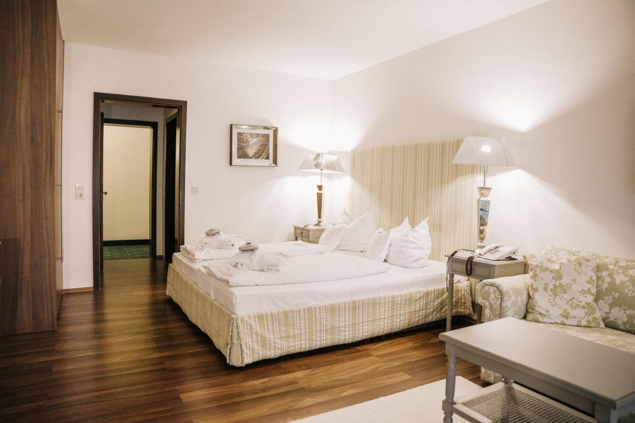 Landhotel Waldhaus Laubach  Εξωτερικό φωτογραφία