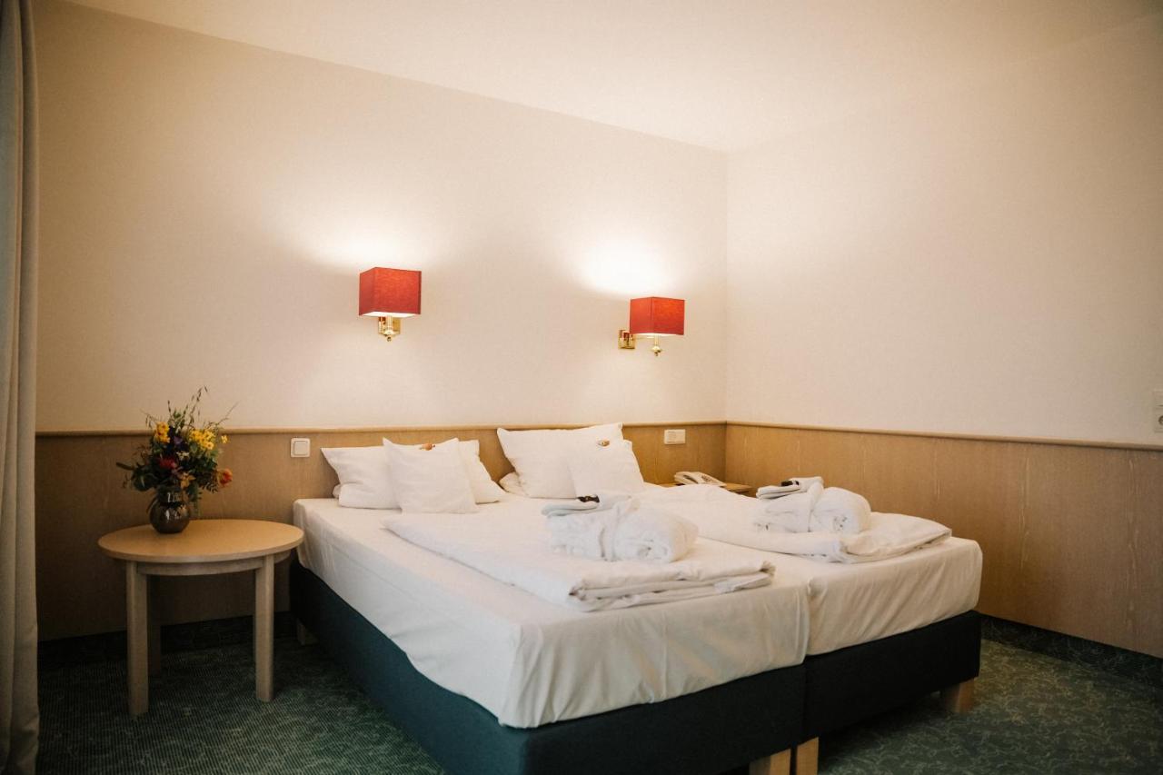 Landhotel Waldhaus Laubach  Εξωτερικό φωτογραφία