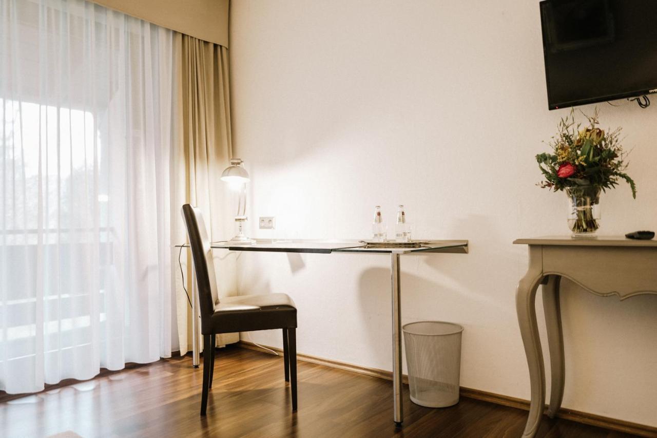 Landhotel Waldhaus Laubach  Εξωτερικό φωτογραφία