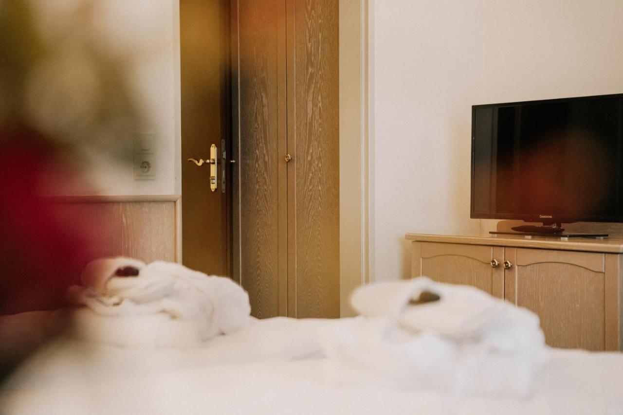 Landhotel Waldhaus Laubach  Εξωτερικό φωτογραφία